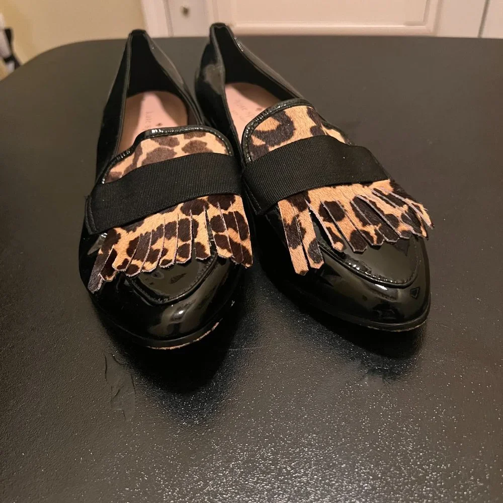 Kate Spade size 8.5  Cayle leopard print fringe patent leather flats